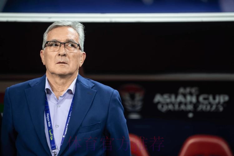 久尔杰维奇出任中国国家男子足球队代理主教练 久尔杰维奇出任中国国家男子足球队代理主教练